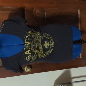 Women's NFL saints tee